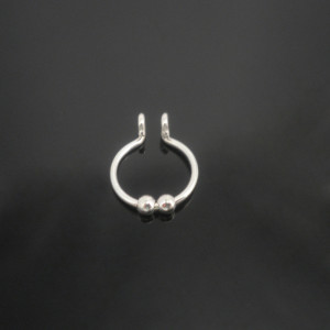 sterling-silver-fake-septum-with-2-balls